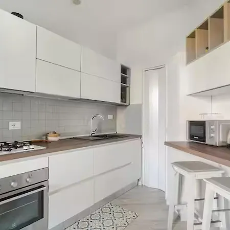 Morgagni Suites- Elegante bilocale con tram T1 sotto casa-3